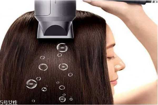 怎么样正确护发呢 怎么样正确护发呢