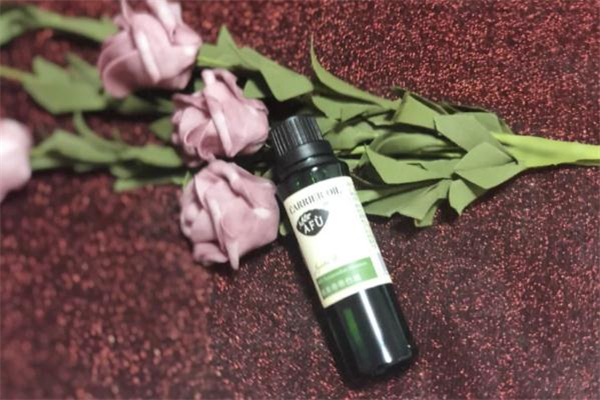 阿芙荷荷巴油怎么打开?阿芙荷荷巴油用前要热敷吗 阿芙荷荷巴油怎么打开?阿芙荷荷巴油用前要热敷吗