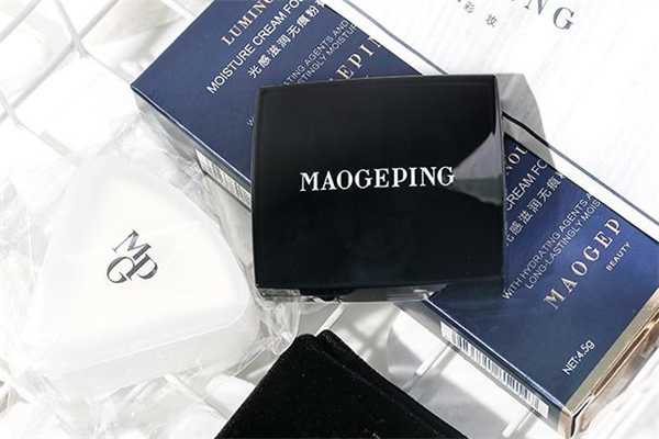 毛戈平粉膏闷痘吗？毛戈平粉膏色号怎么选