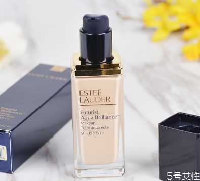 雅诗兰黛沁水粉底液适合什么肤质？雅诗兰黛沁水粉底液保质期