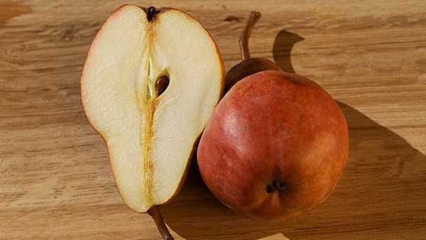 女生头发枯燥怎么办？