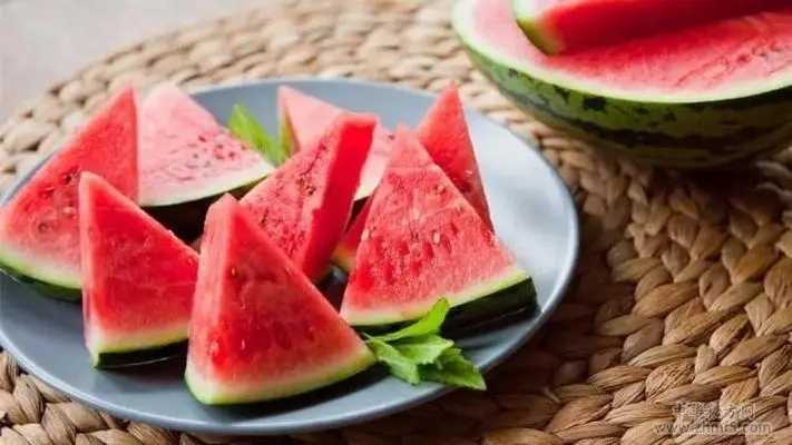 吃西瓜有什么好处? 吃西瓜有什么好处?