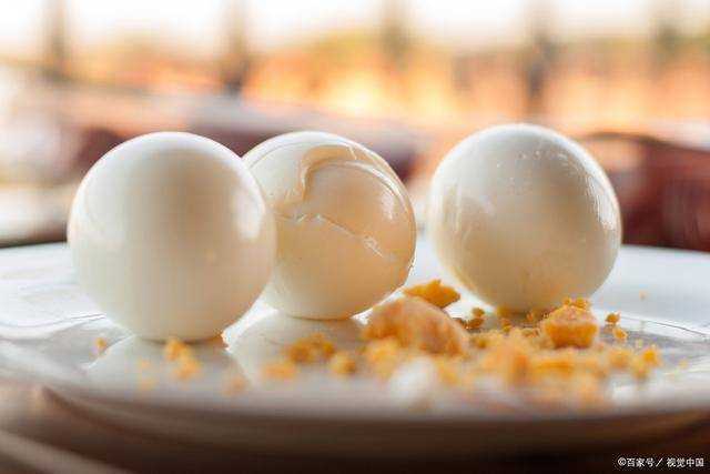吃咸鸭蛋会给身体带来哪些好处 吃咸鸭蛋会给身体带来哪些好处