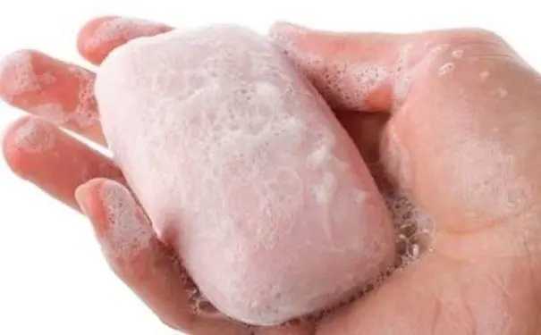 香皂可以洗脸吗?用香皂洗脸要注意什么 香皂可以洗脸吗?用香皂洗脸要注意什么