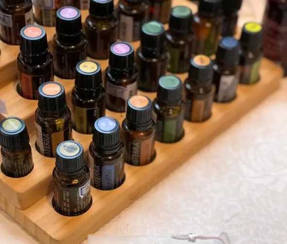 玫瑰精油太贵了可以用什么代替？