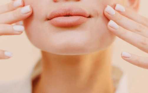 洗脸后的长时间紧绷是干皮吗