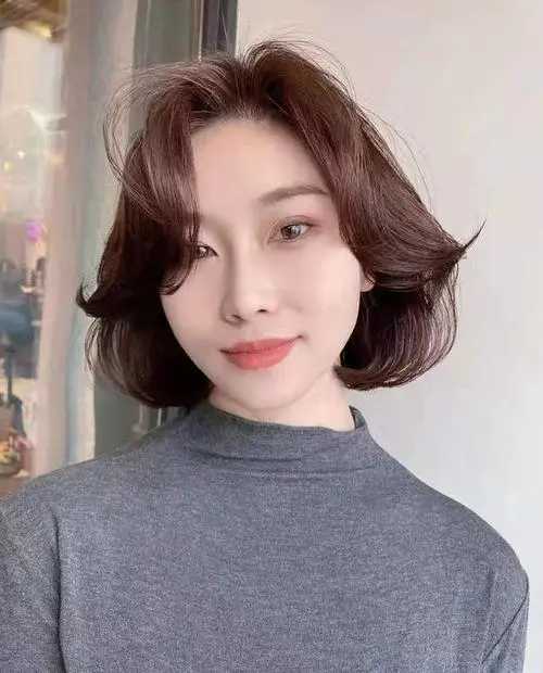 50岁中老年烫发发型 50岁中老年烫发发型