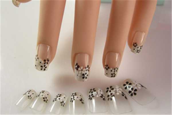 贴甲片会让甲床变长吗 贴甲片会让甲床变长吗