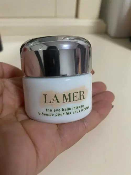 哪个牌子眼霜去眼袋和细纹效果好