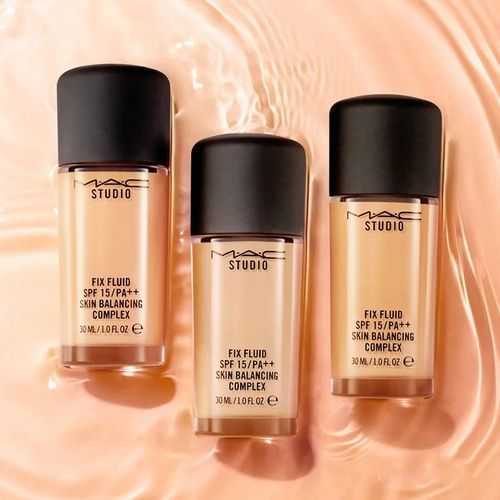 粉底液应该怎么使用 粉底液应该怎么使用