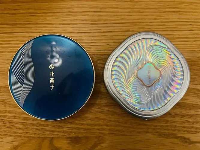 花西子散粉和粉饼哪个好用些 花西子散粉和粉饼哪个好用些