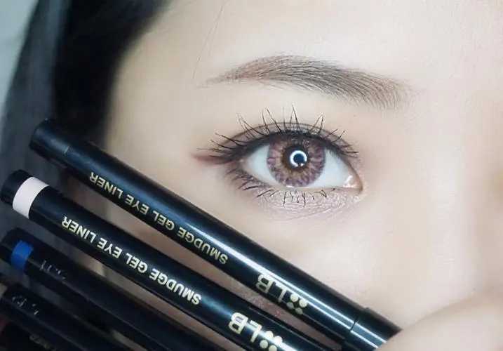 没有眼线笔能用眉笔能当眼线笔吗? 没有眼线笔能用眉笔能当眼线笔吗?