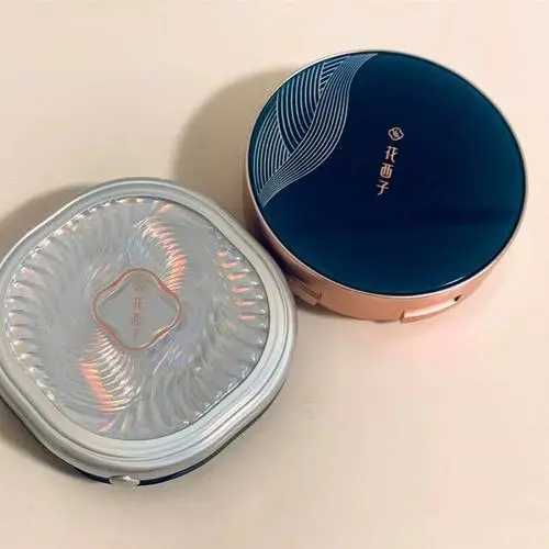 花西子散粉好用还是粉饼好用 花西子散粉好用还是粉饼好用