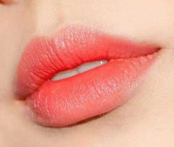冷皮最忌讳的口红颜色 冷皮最忌讳的口红颜色