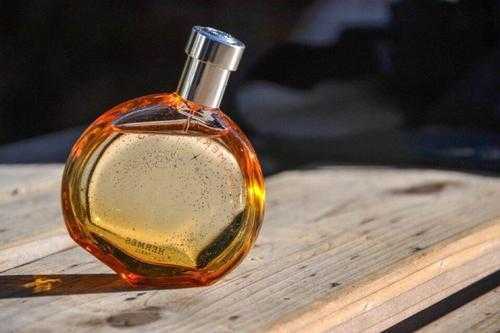 怎么正确擦香水？擦香水的正确使用方法