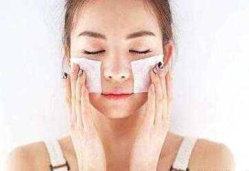 使用化妆棉的正确方法