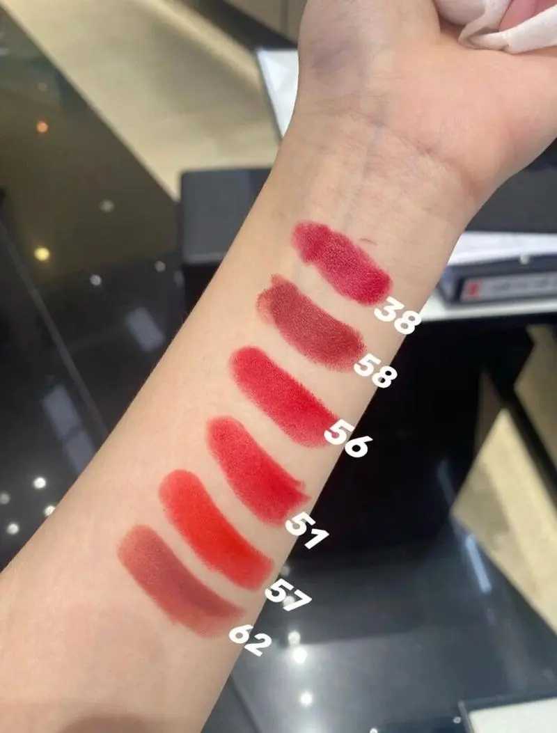 香奈儿口红最火的色号 这十个色号超级经典还显白 香奈儿口红最火的色号 这十个色号超级经典还显白