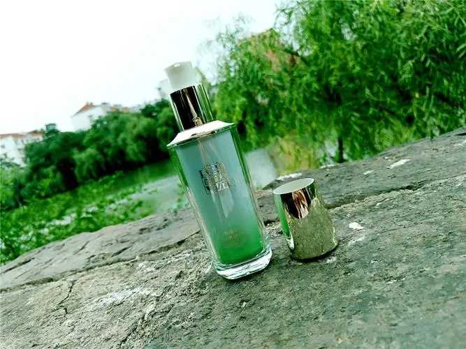 国产精华最好的产品有哪些呢?自然堂、京润、欧诗漫、植物医生值得推荐 国产精华最好的产品有哪些呢?自然堂、京润、欧诗漫、植物医生值得推荐