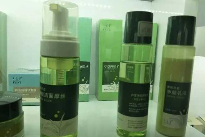 芦荟屋的护肤品怎么样?好用吗? 芦荟屋的护肤品怎么样?好用吗?