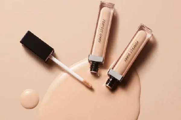 应该怎么选择底妆？适合痘痘肌的底妆有什么？