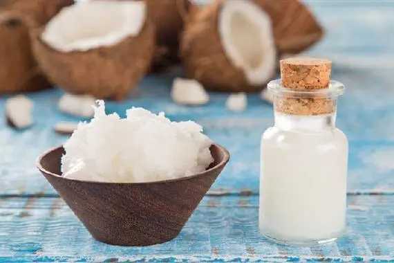 椰子油可不可以卸唇妆?椰子油卸妆方法 椰子油可不可以卸唇妆?椰子油卸妆方法