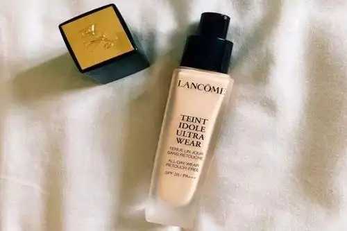 粉底液过敏都有哪些症状