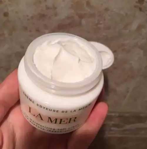 面霜和保湿霜哪个好?面霜和保湿霜哪个先用 面霜和保湿霜哪个好?面霜和保湿霜哪个先用