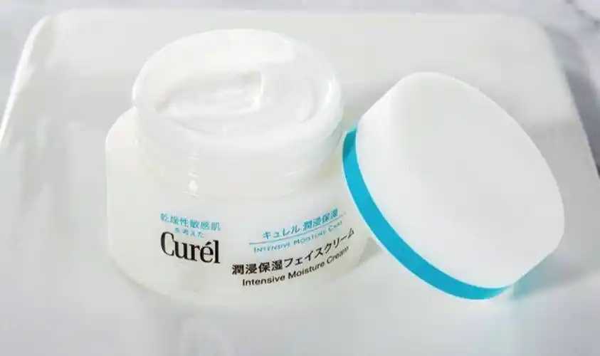 用了面霜有刺痛感正常吗 用了面霜有刺痛感正常吗