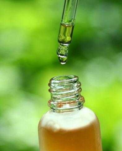 精华液每天用几次效果好 护肤次数不是越多越好