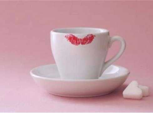 口红沾杯好还是不沾杯好 口红沾杯好还是不沾杯好