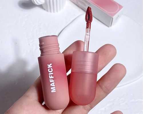 唇釉滋润还是口红滋润 唇釉滋润还是口红滋润