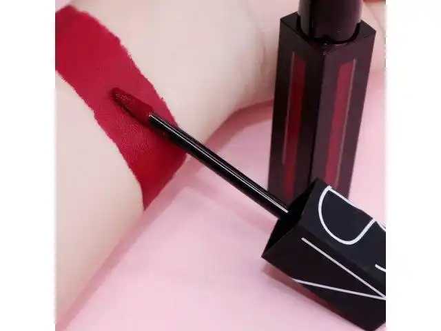 口红臭了是什么原因 口红臭了是什么原因