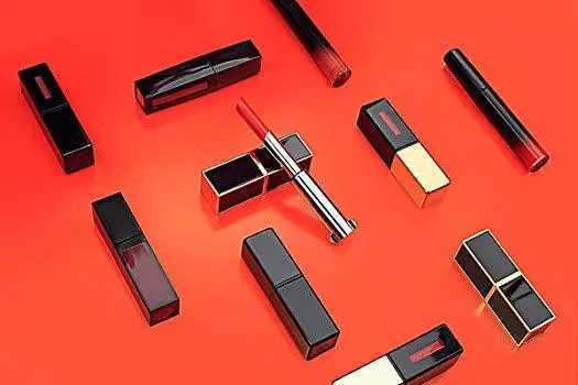 唇色浅适合什么颜色的口红 唇色浅适合什么颜色的口红