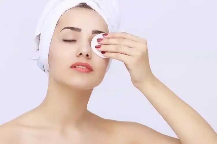 用了卸妆乳后还要用洗面奶吗 用了卸妆乳后还要用洗面奶吗