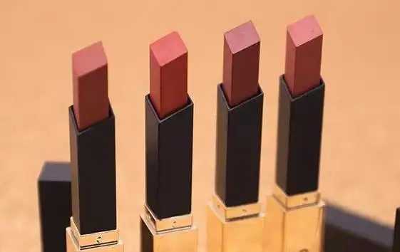 口红对嘴唇有什么危害
