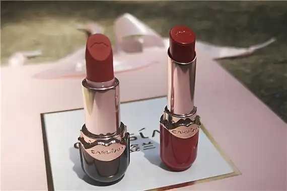 南瓜色口红是什么颜色