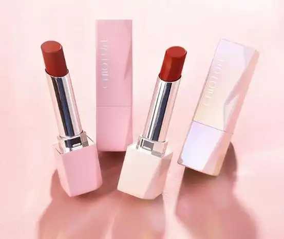 秋冬适合涂什么颜色的口红