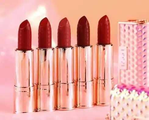 豆沙色口红是什么颜色 豆沙色口红是什么颜色