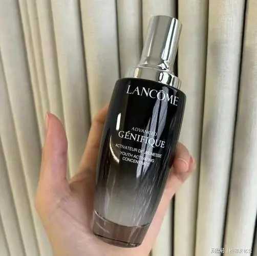 精华液是什么？