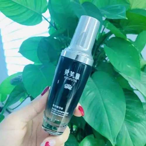 精华液的正确使用方法是什么？