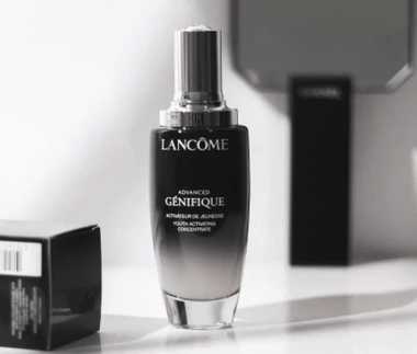 如何根据自身年龄选择合适的精华液？