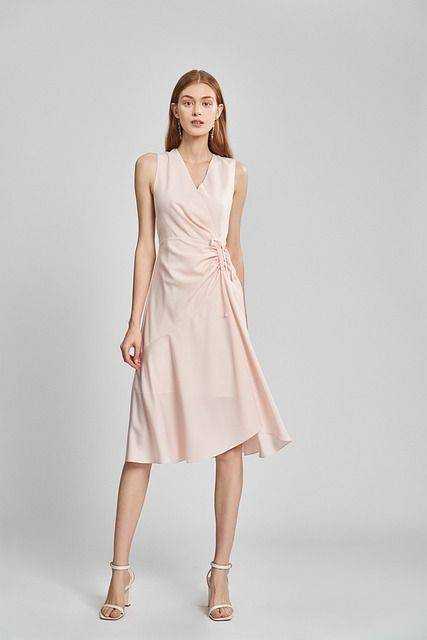 秋季如何穿搭更显气质?成熟女生首选高级简约风 秋季如何穿搭更显气质?成熟女生首选高级简约风