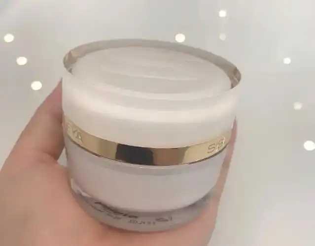 面霜都要在掌心乳化吗？面霜乳化的正确方法