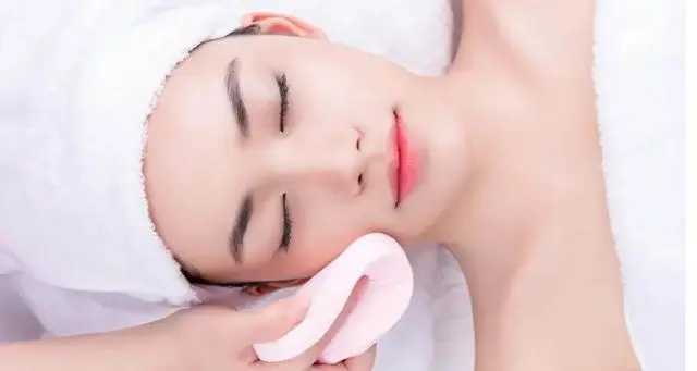 含有酵母提取物的肌底液是什么