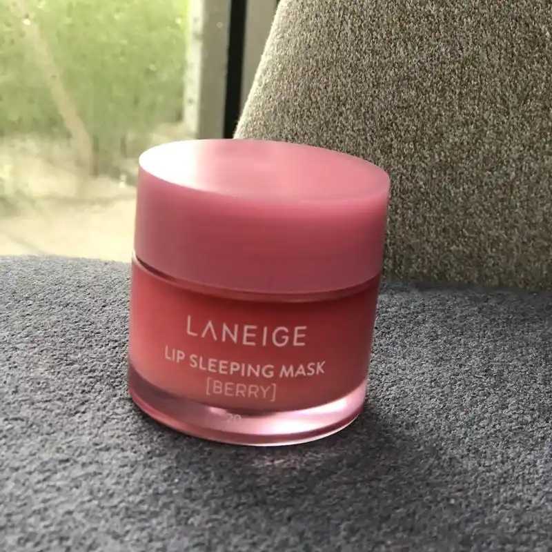 唇膜适合什么季节用?使用唇膜的最佳时间 唇膜适合什么季节用?使用唇膜的最佳时间