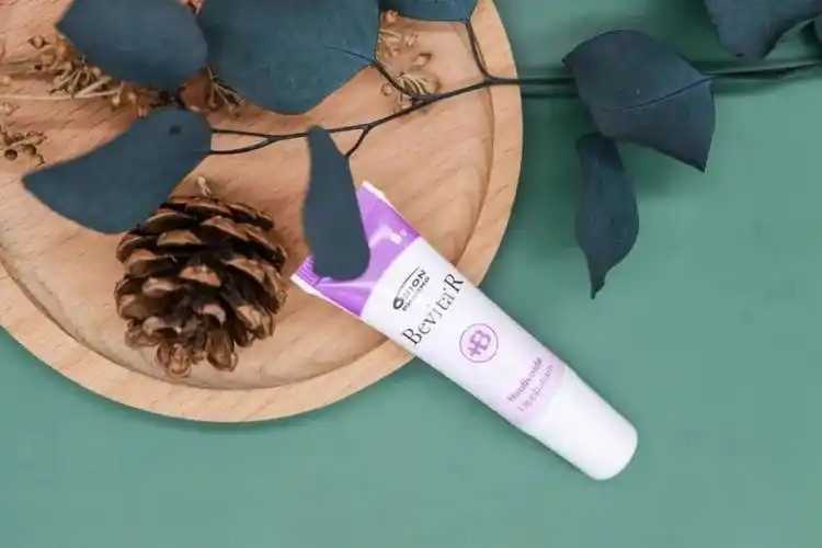 眼膜一次的使用量是多少?眼膜一个星期用几次最好 眼膜一次的使用量是多少?眼膜一个星期用几次最好