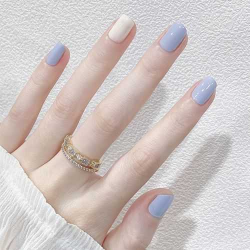 夏天涂什么颜色指甲油好看 夏天涂什么颜色指甲油好看