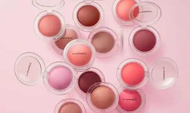 什么颜色的腮红比较百搭 什么颜色的腮红比较百搭