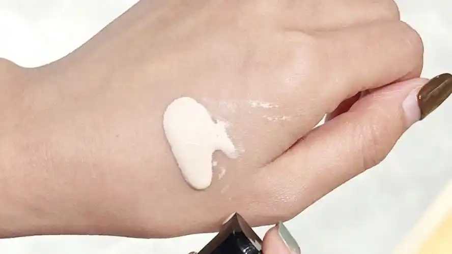 擦素颜霜需不需要擦妆前乳 擦素颜霜需不需要擦妆前乳