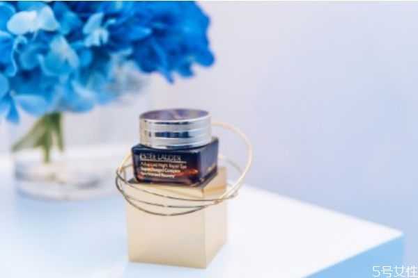 薇姿眼霜和雅诗兰黛眼霜哪个好？薇姿好用还是雅诗兰黛